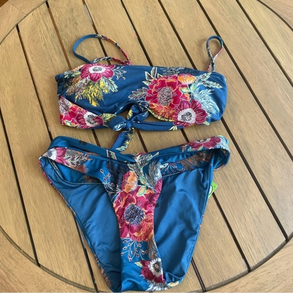Soluna Swim Over The Moon Keyhole Full‎ Moon 2 Piece Bikini Size S and large top